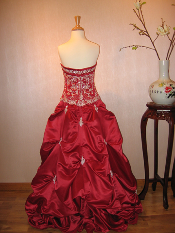 Wedding dress alterations, combination bustle by Bridal Alterations by Ruth